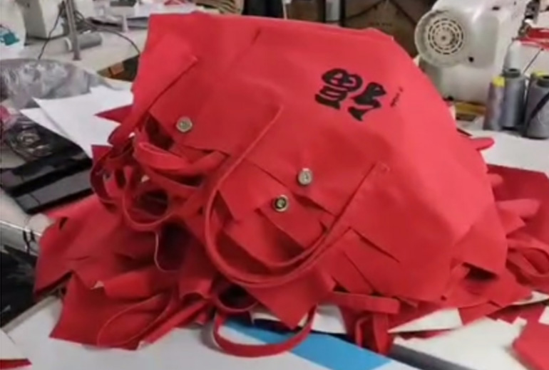 Gahumi Case-Lingyin temple Custom Bucket Bags-03.jpg